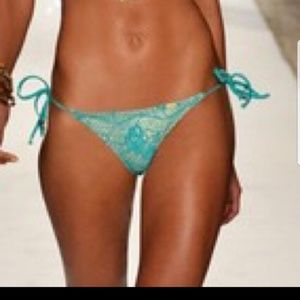 ***SOLD***Luli Fama scrunch bikini bottoms L